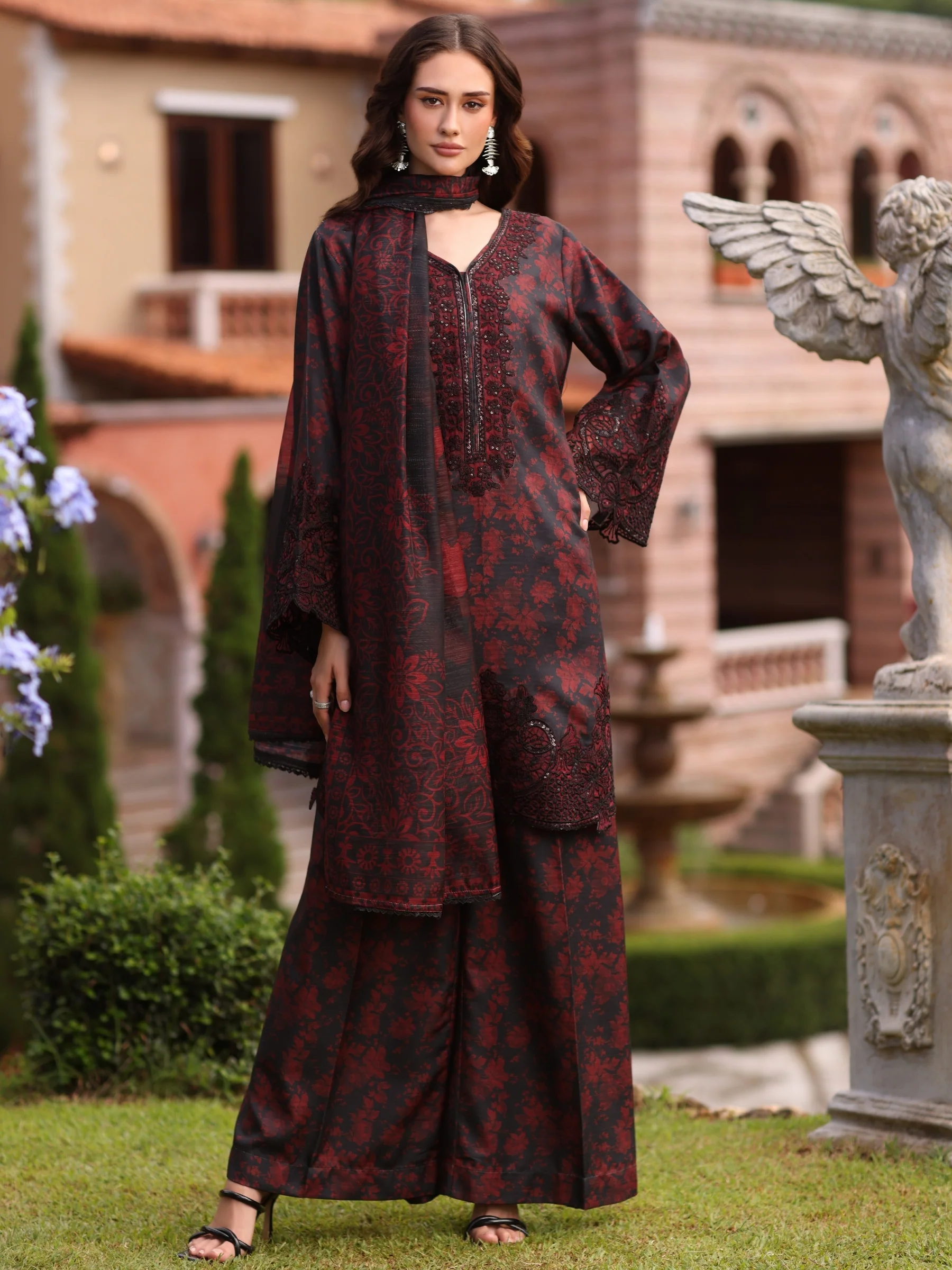 SALE UPTO 50% OFF